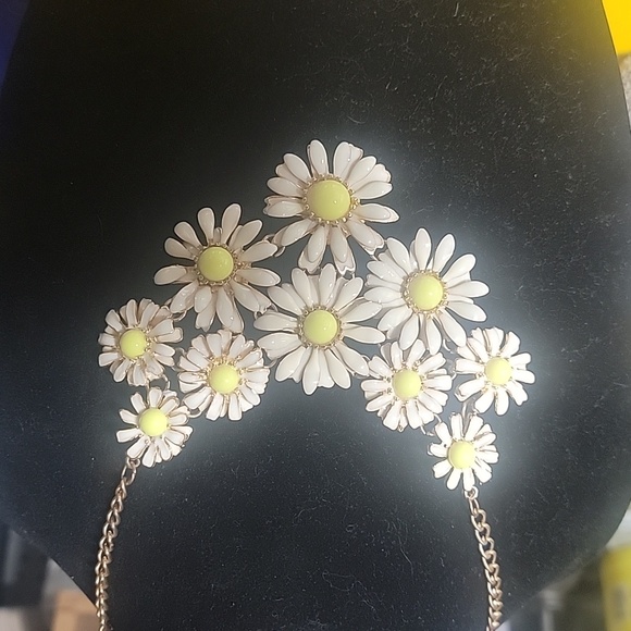 Statement Necklace - Picture 2 of 2